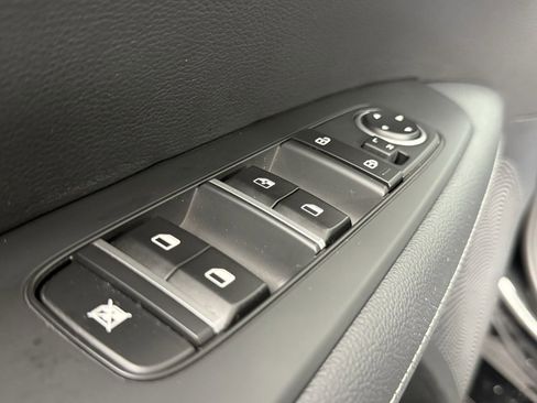 Used 2024 Kia Forte GT-Line w/ GT-Line Premium Package image 14