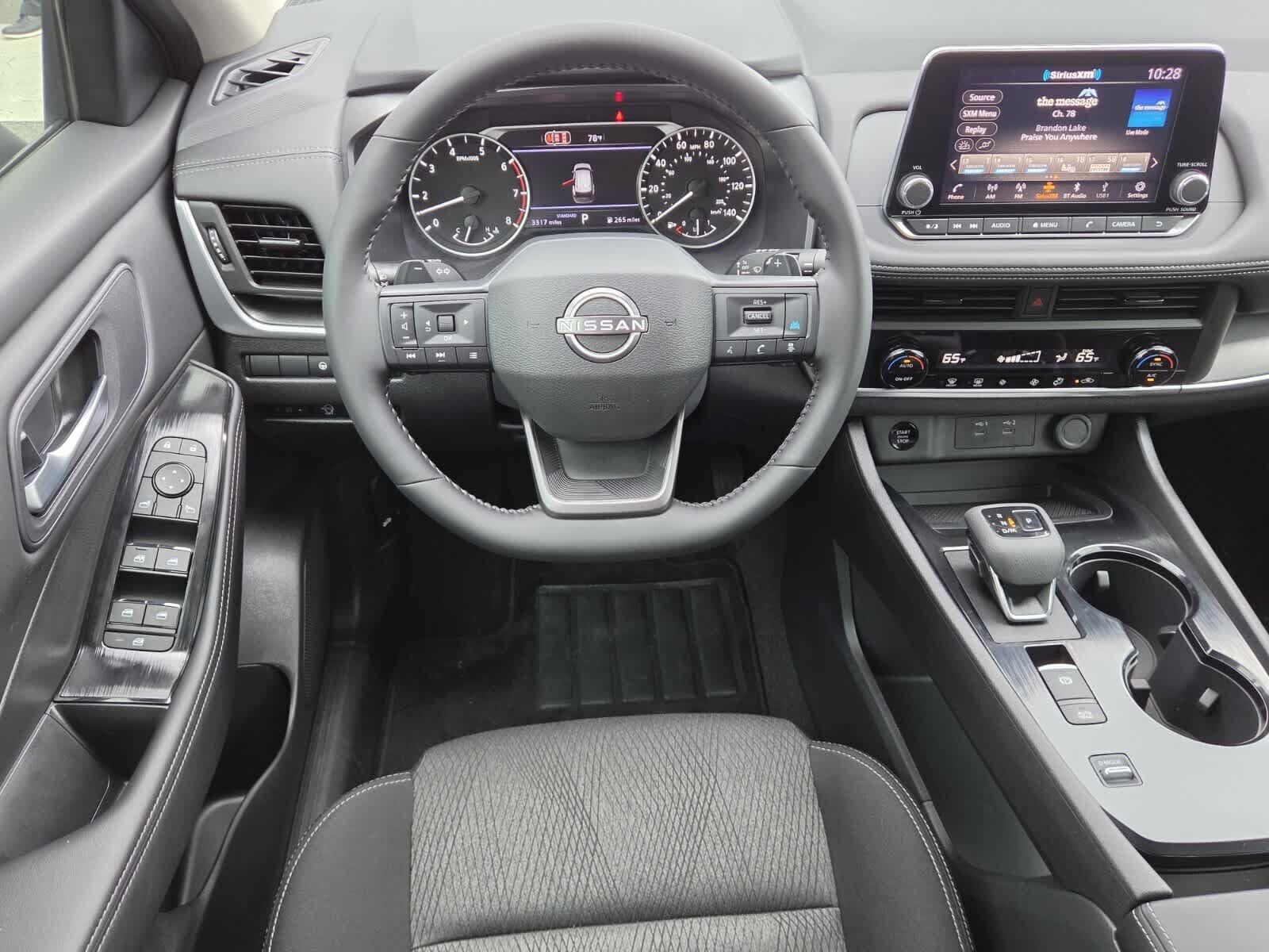 Used 2026 Nissan Rogue SV FWD image 5