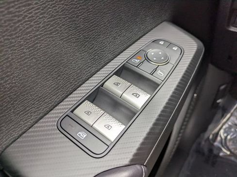 New 2026 Mitsubishi Outlander LE FWD image 21
