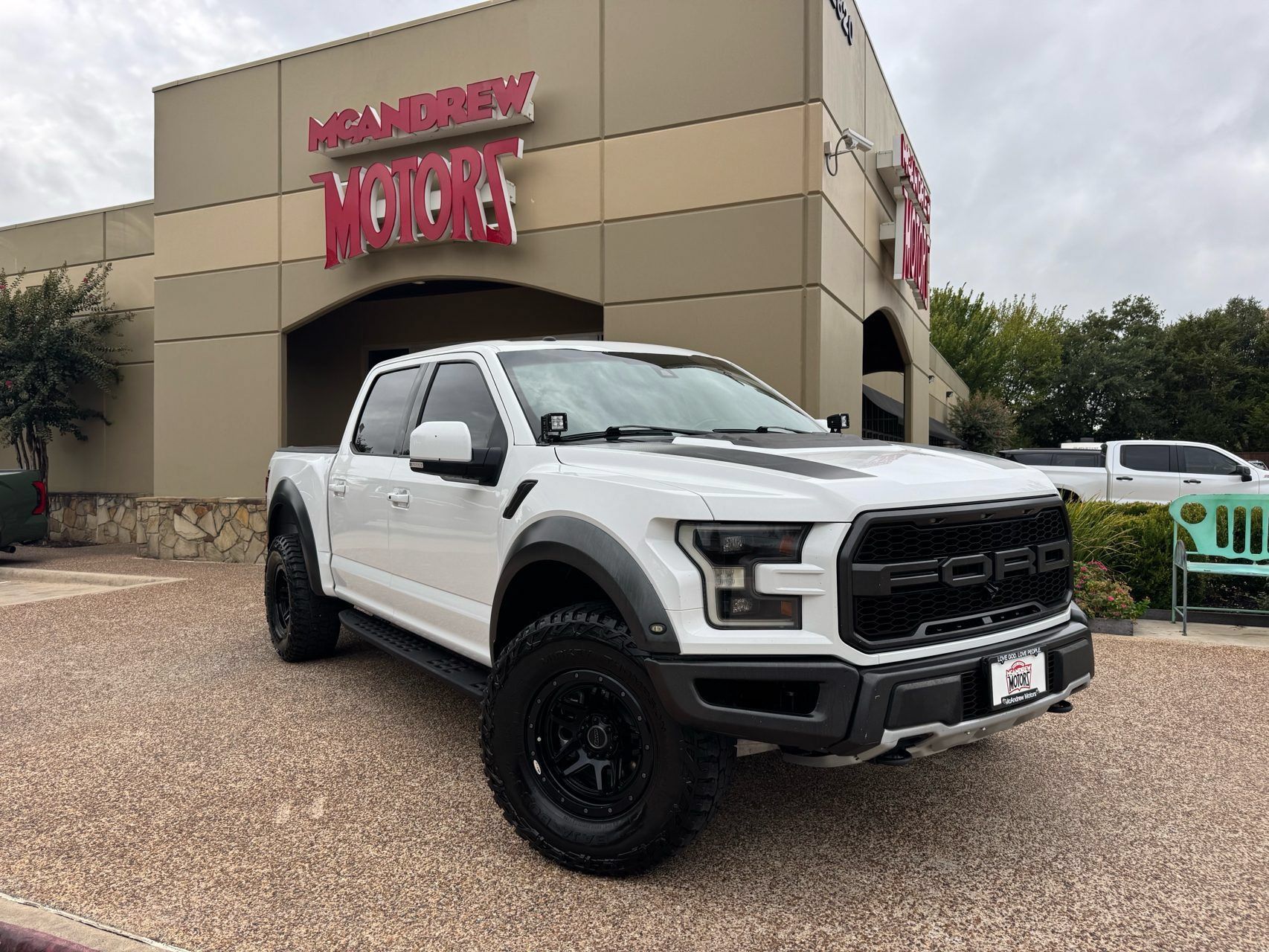 Used 2018 Ford F150 Raptor w/ Equipment Group 802A Luxury AWD/4WD image 1