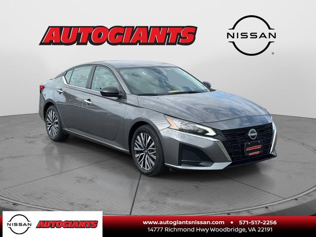 Used 2025 Nissan Altima 2.5 SV FWD image 1