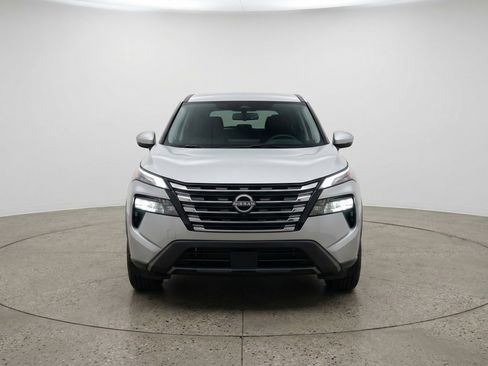 Used 2025 Nissan Rogue SV image 2