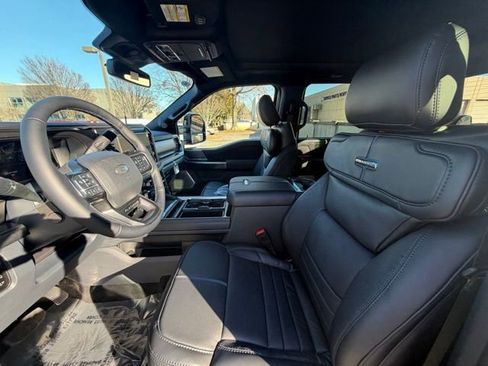 New 2026 Ford F250 Platinum w/ Tremor Off-Road Package image 17