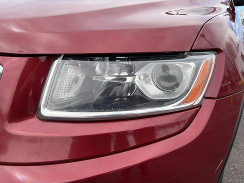 Used 2014 Jeep Grand Cherokee Limited image 9