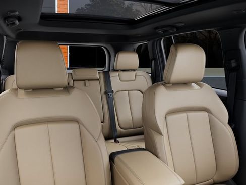 New 2026 Jeep Grand Cherokee Limited w/ Limited Altitude Package AWD/4WD image 26