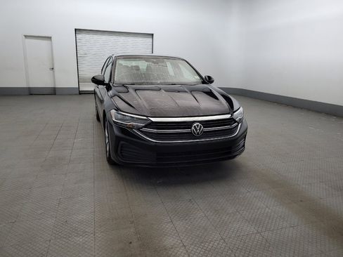 Used 2024 Volkswagen Jetta SE FWD image 14