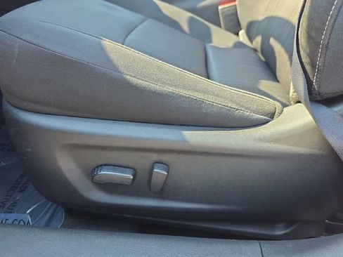 Used 2025 Nissan Altima 2.5 SV FWD image 28