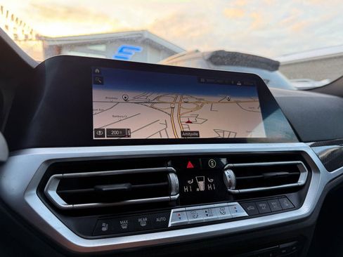 Used 2022 BMW M3 Competition w/ M Carbon Exterior Package image 25