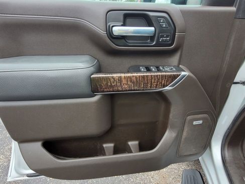 Used 2020 GMC Sierra 2500 Denali w/ Denali Ultimate Package image 22