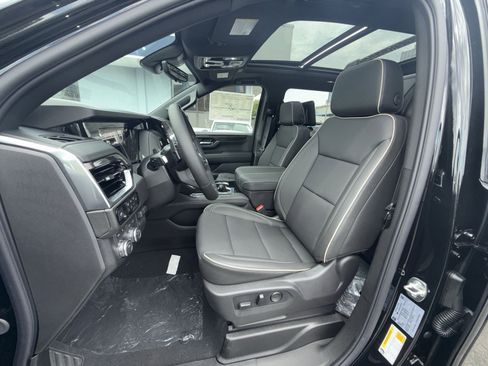 New 2026 GMC Yukon XL Elevation w/ Elevation Premium Package image 13