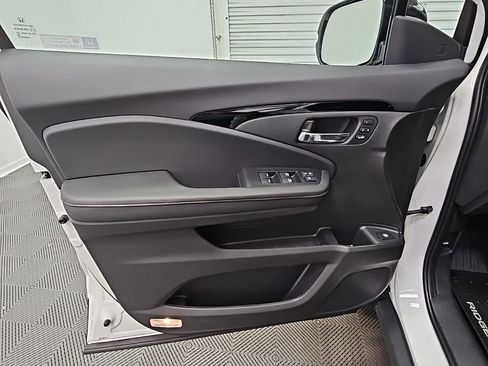New 2026 Honda Ridgeline Black Edition image 32