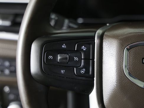 Certified 2023 GMC Yukon XL Denali image 17