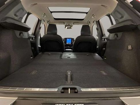 Used 2025 Volvo XC40 B5 Plus AWD/4WD image 84