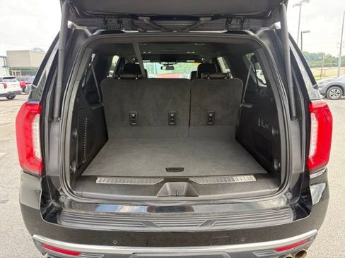 Used 2023 GMC Yukon XL Denali AWD/4WD image 34