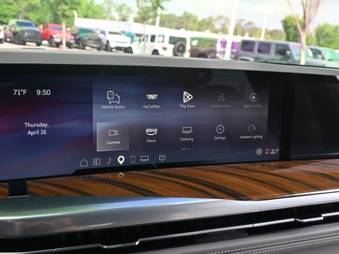 Used 2025 Cadillac Escalade ESV Sport Platinum w/ LPO, ONYX Package AWD/4WD image 42