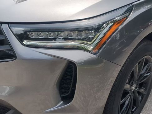 Used 2025 Acura RDX SH-AWD image 10