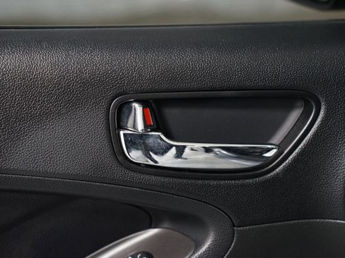 Used 2018 Kia Forte S image 28