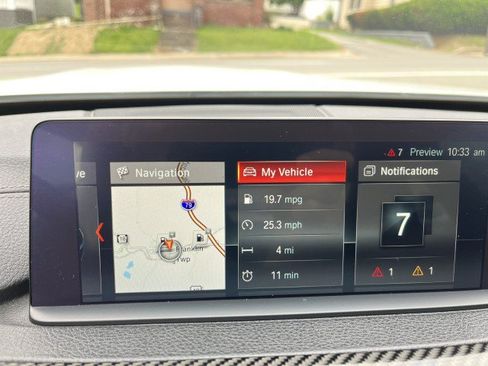 Used 2018 BMW M4 Coupe w/ Executive Package RWD image 29
