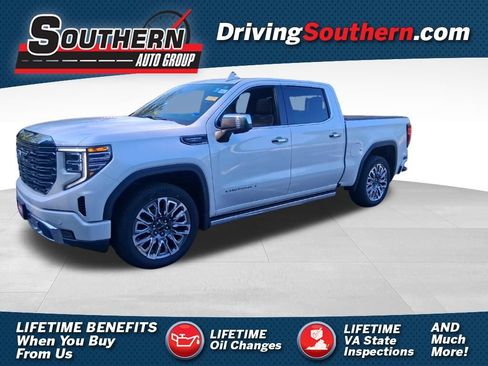 Used 2023 GMC Sierra 1500 Denali Ultimate AWD/4WD image 1