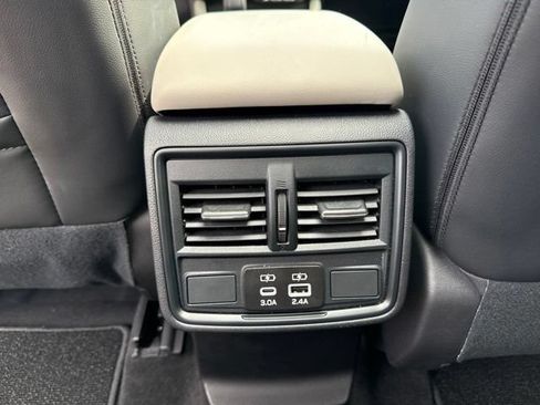 Certified 2026 Subaru Forester Premium w/ Base/Premium Package AWD/4WD image 19