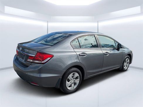 Used 2013 Honda Civic LX image 3