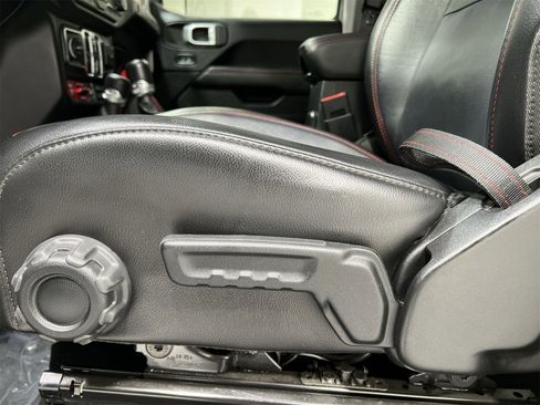 Used 2020 Jeep Wrangler Unlimited Rubicon image 12