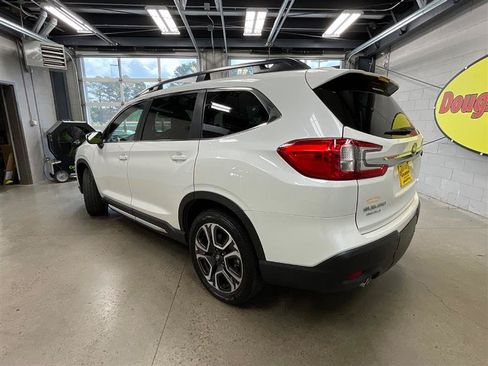 Used 2023 Subaru Ascent Limited AWD/4WD image 3