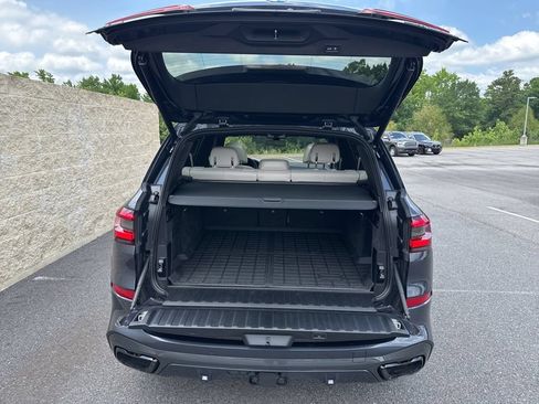 Used 2021 BMW X5 M50i AWD/4WD image 25