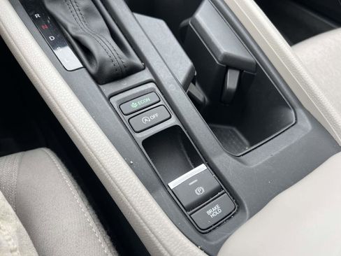 Used 2023 Honda Accord EX image 32