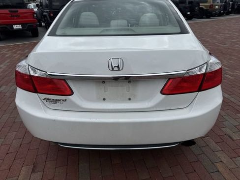 Used 2014 Honda Accord EX image 9