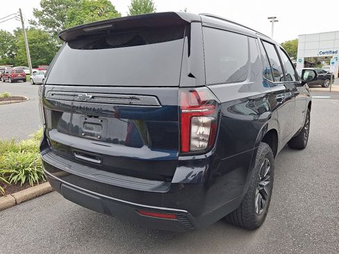 Used 2023 Chevrolet Tahoe Z71 w/ Luxury Package AWD/4WD image 5