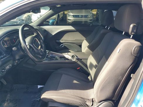 Used 2018 Dodge Challenger SXT w/ Blacktop Package image 17