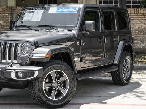 Used 2023 Jeep Wrangler Unlimited Sahara w/ LED Lighting Group AWD/4WD image 14