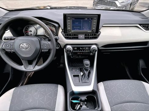 Certified 2021 Toyota RAV4 XLE w/ Convenience Package image 14