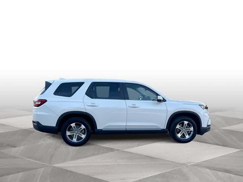 Used 2024 Honda Pilot EX-L image 9