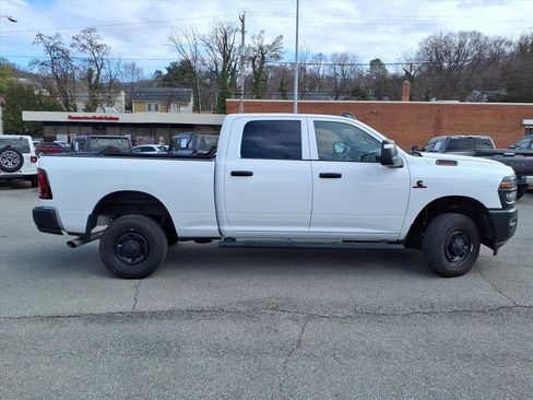 New 2025 RAM 2500 Tradesman image 3