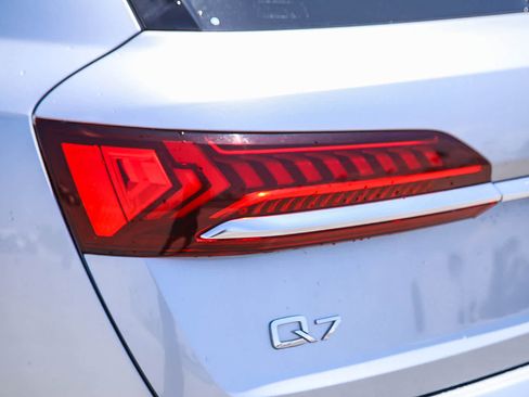 Used 2023 Audi Q7 3.0T Premium Plus AWD/4WD image 9