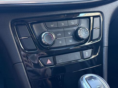 Used 2019 Buick Encore Preferred AWD/4WD image 17
