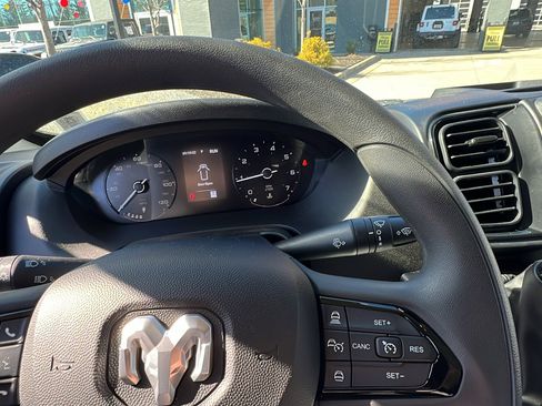 Used 2025 RAM ProMaster 2500 image 22