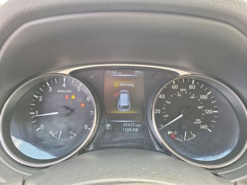 Used 2016 Nissan Rogue SV AWD/4WD image 24