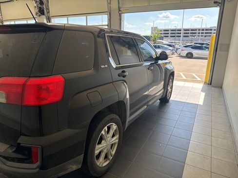 Used 2017 GMC Terrain SLE FWD image 5