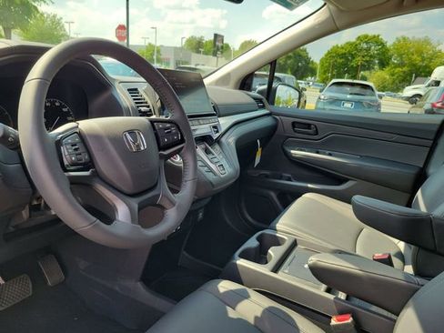 Certified 2026 Honda Odyssey EX-L image 14