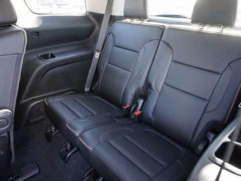 Used 2023 GMC Acadia AT4 w/ Technology Package image 19