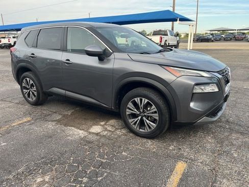 Used 2023 Nissan Rogue SV AWD/4WD image 3