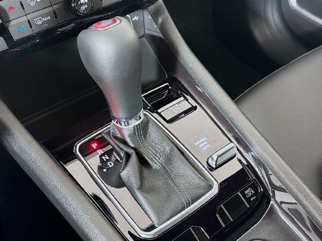 New 2026 Jeep Compass Latitude AWD/4WD image 16