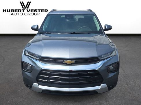 Used 2022 Chevrolet TrailBlazer LT FWD image 3