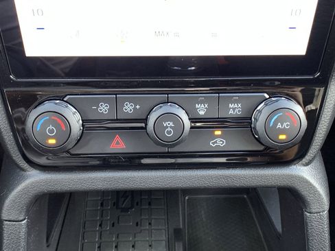 New 2025 Ford Ranger XLT image 36