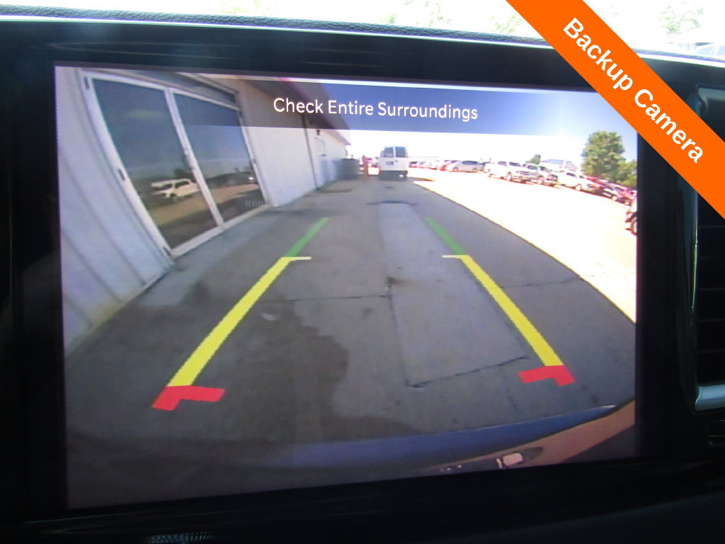 Used 2023 Chrysler Pacifica Touring-L FWD image 15