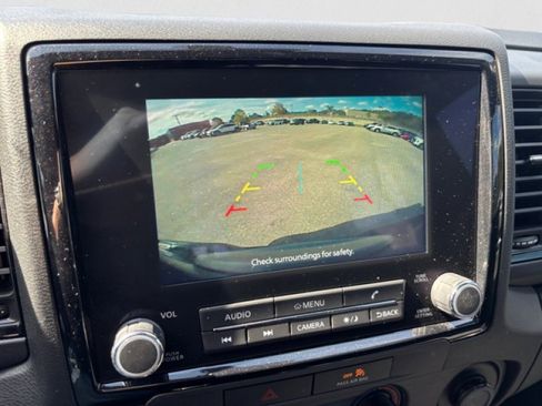 Used 2023 Nissan Frontier SV w/ Midnight Edition Package image 15