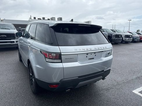 Used 2016 Land Rover Range Rover Sport SE image 3